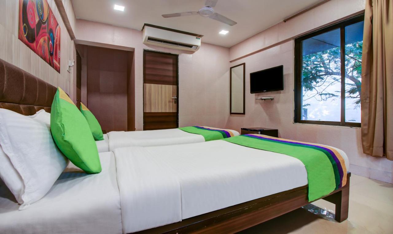 Treebo Lake Bloom Powai Mumbai Exterior photo